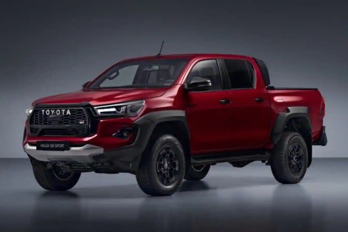 ₹30 लाख की कीमत में जबरदस्त ताकत जानिए क्यों Toyota Hilux है हर एडवेंचर लवर की पहली पसंद