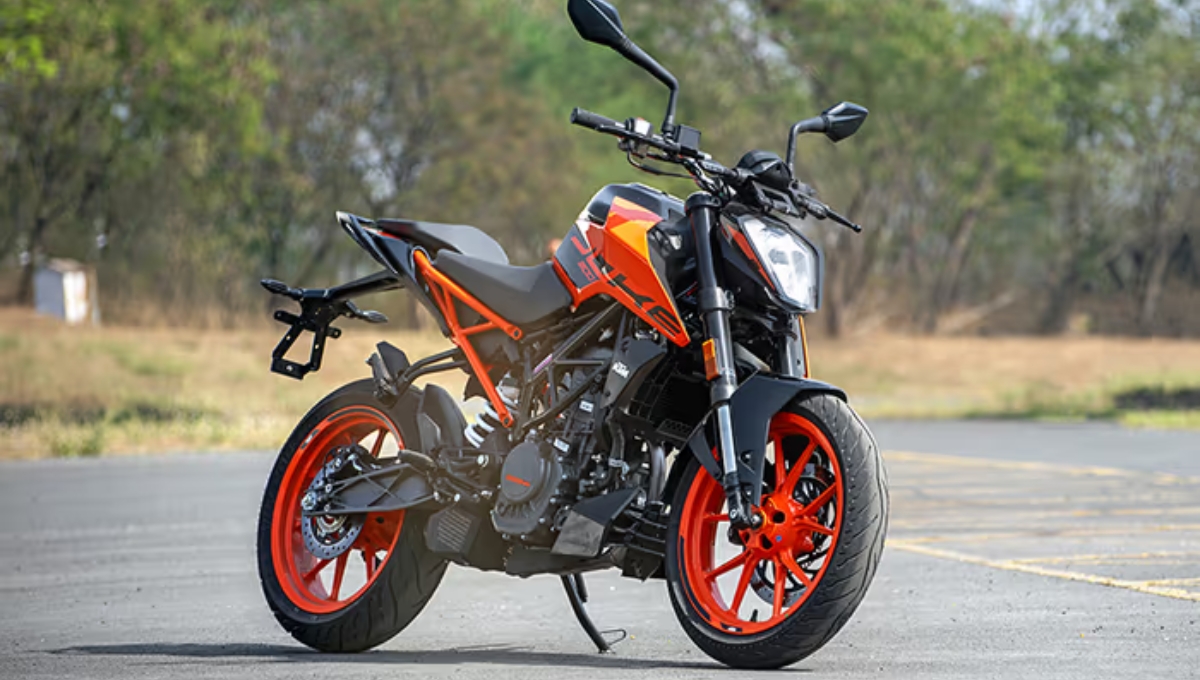 KTM 200 Duke: 24.67 bhp power, 140 kmph speed and price starts at Rs 1.96 lakh