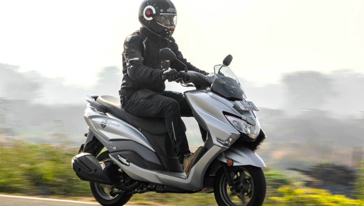 Suzuki Burgman Street 125: सिर्फ 95,000 में पाए स्टाइल, पॉवर और कम्फर्ट का परफेक्ट मेल