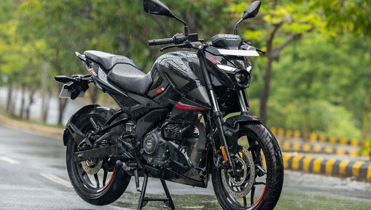 Bajaj Pulsar N160: 164.82cc इंजन और 120 किमी टॉप स्पीड वाली बाइक सिर्फ 1.31 लाख में