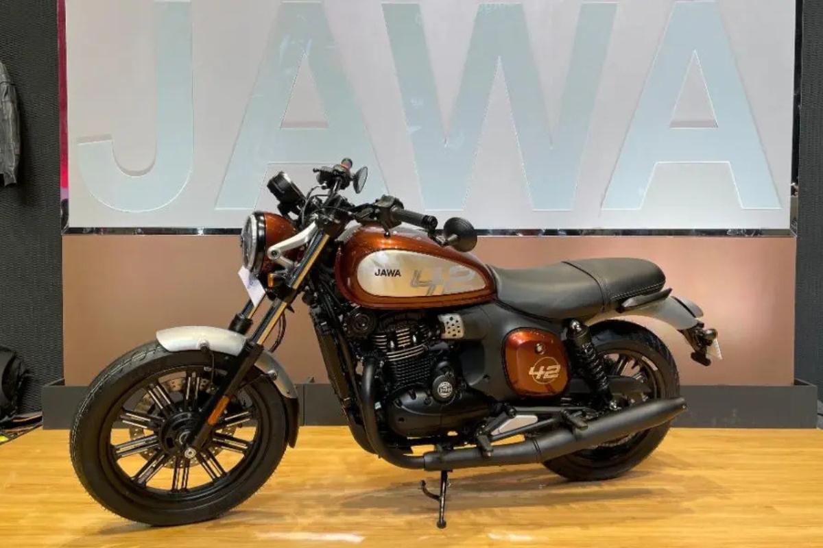 Jawa 42 FJ: 334cc इंजन वाली क्लासिक बाइक, शानदार फीचर्स के साथ कीमत करीब ₹1.98 लाख