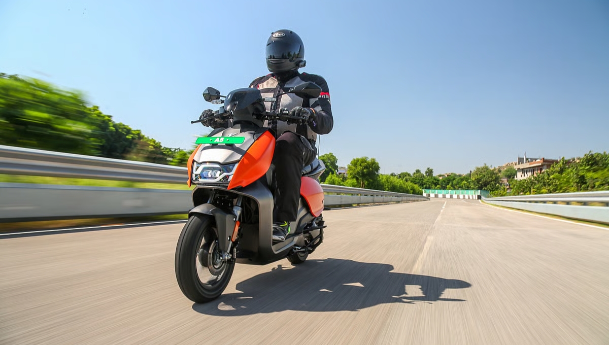 VIDA V2: 1 लाख के अंदर में 69 kmph की रफ्तार और 26L स्टोरेज वाला स्मार्ट स्कूटर